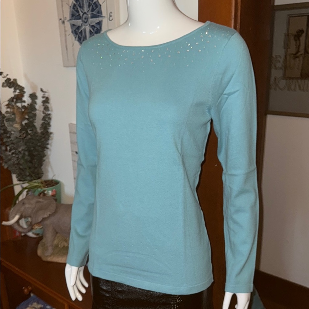 NWT northern reflections size small Elegant Blue Women's Top